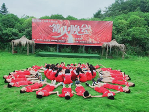 企業(yè)軍事團建